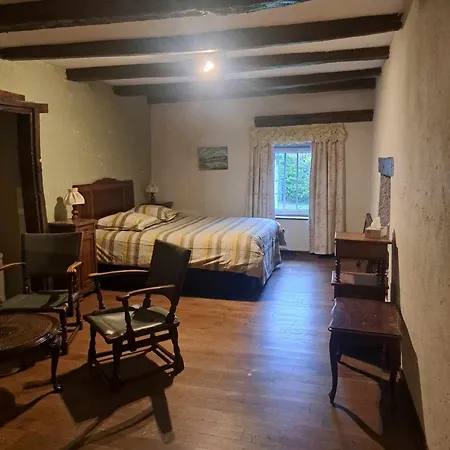 D'hotes Les Hirondelles ベッド・アンド・ブレックファスト