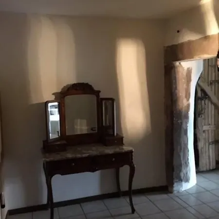 D'hotes Les Hirondelles ベッド・アンド・ブレックファスト