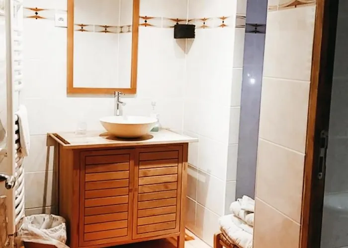 D'hotes Les Hirondelles 3*