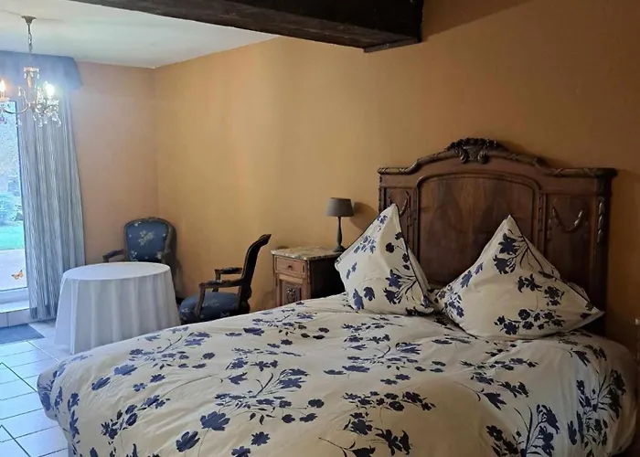 Bed & Breakfast D'hotes Les Hirondelles 3*