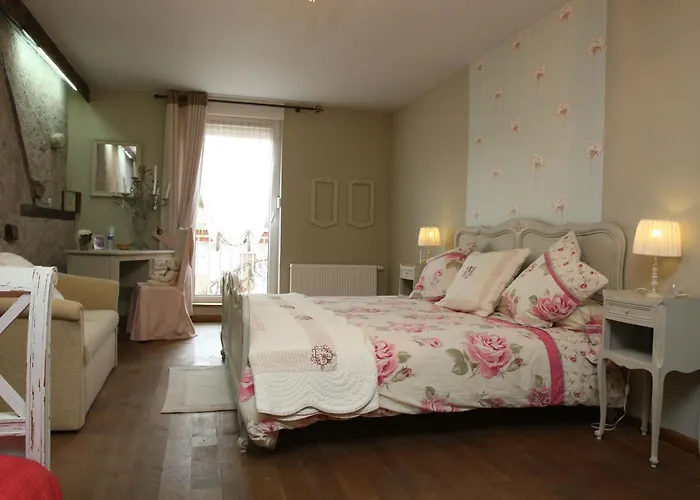 D'hotes Les Hirondelles 3*