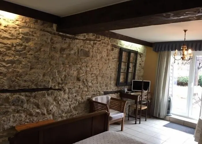 D'hotes Les Hirondelles Bed & Breakfast